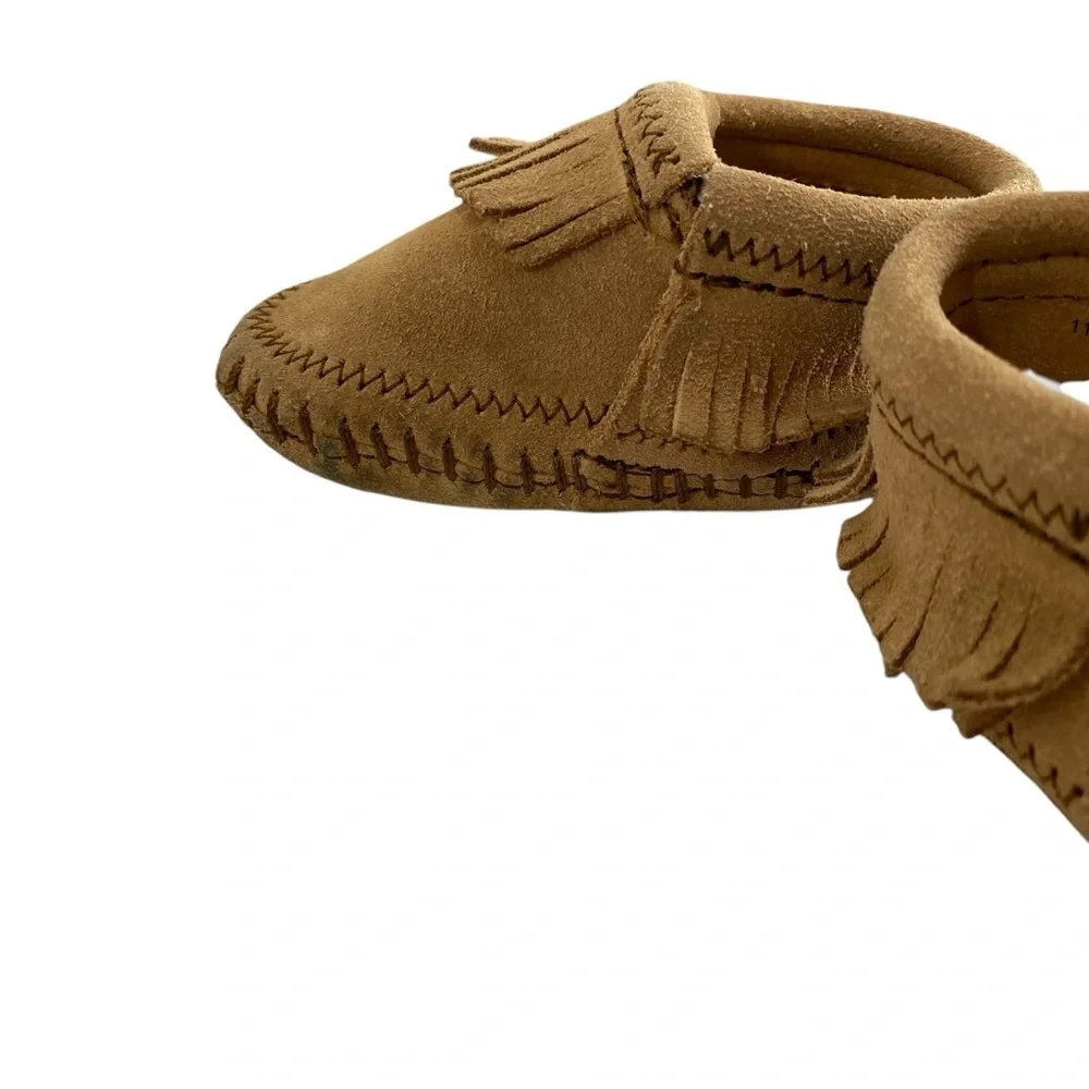 Minnetonka Infant Soft Suede Upper Leather Riley Bootie Fringe Boho Comfy 2 Pull